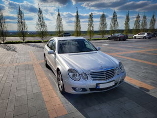 Mercedes E-Class foto 2