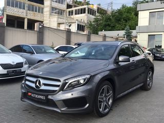 Mercedes GLA foto 2