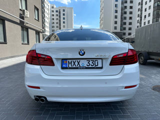 BMW 5 Series foto 8