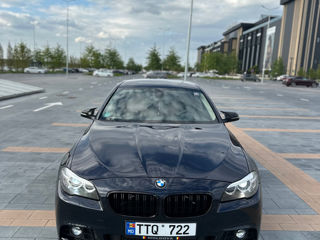 BMW 5 Series foto 1