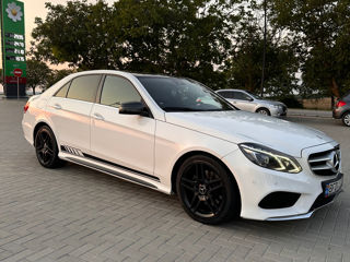 Mercedes E-Class foto 2