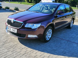 Skoda Superb foto 2