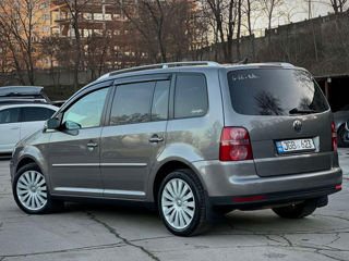 Volkswagen Touran foto 6