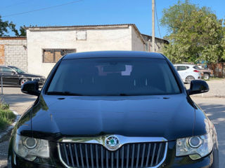 Skoda Superb foto 2