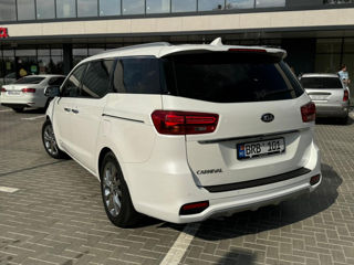 KIA Carnival foto 5