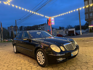 Mercedes E-Class foto 4