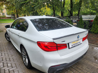 BMW 5 Series foto 4