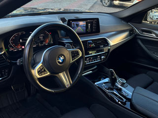 BMW 5 Series foto 8