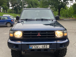 Mitsubishi Pajero foto 5