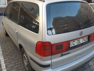 Volkswagen Sharan foto 3