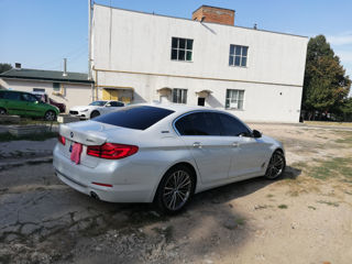 BMW 5 Series foto 10