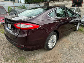 Ford Fusion foto 6