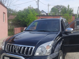 Toyota Land Cruiser Prado foto 4