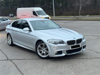 BMW 5 Series foto 5