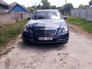 Mercedes E Class foto 1