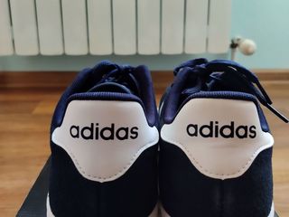 Продам новые кроссовки Adidas классические 44-44,5 размер,стелька 28,5 см оригинал foto 9