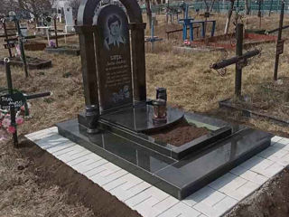 Monumente funerare de la un producător direct. foto 12