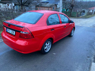 Chevrolet Aveo foto 3