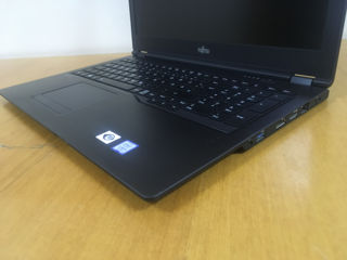 Fujitsu Lifebook U Series  15.6  FHD foto 4