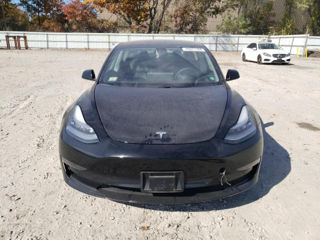 Tesla Model 3 foto 2