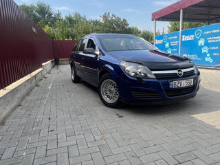 Opel Astra foto 1