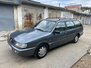 Volkswagen Passat foto 3