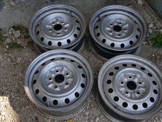 Patru bucati toyota  5x114,3mm  r15