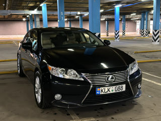 Lexus ES Series