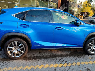 Lexus NX Series foto 2