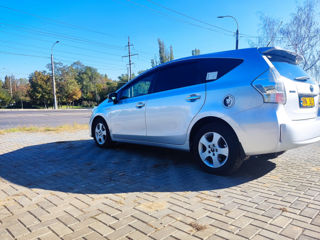 Toyota Prius + foto 6