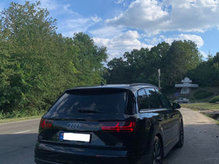 Audi Q7 foto 6