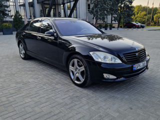 Mercedes S-Class foto 1