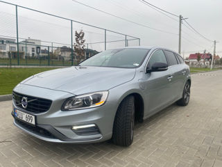 Volvo V60 foto 2