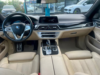 BMW 7 Series foto 7