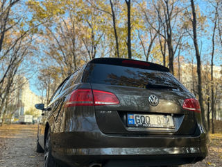 Volkswagen Passat foto 4