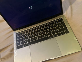 MacBook Pro 2017 foto 2