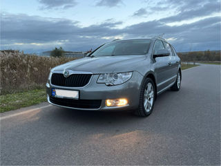 Skoda Superb foto 3