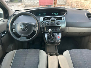 Renault Grand Scenic foto 10