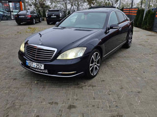 Mercedes S-Class