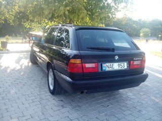 BMW 5 Series foto 1