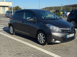 Toyota Yaris foto 2