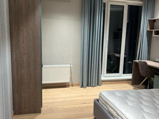 Apartament cu 4 camere, 140 m², Centru, Chișinău foto 2