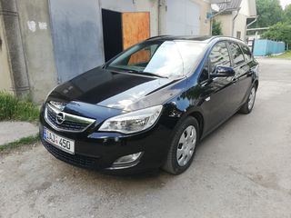 Opel Astra foto 1