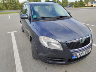 Skoda Fabia foto 2