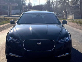 Jaguar XF фото 0
