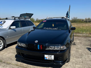 BMW 5 Series foto 3