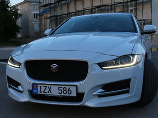 Jaguar XE foto 6