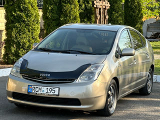 Toyota Prius foto 3