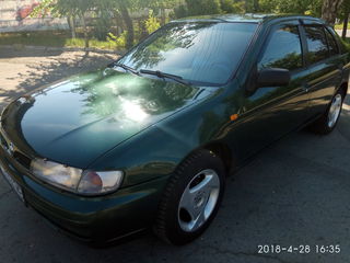 Nissan Almera foto 3