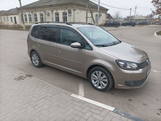 Volkswagen Touran foto 4